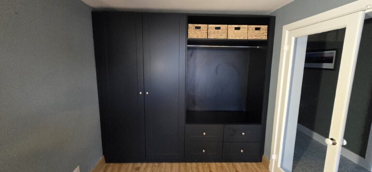 bespoke fitted wardrobe - RenoVision
