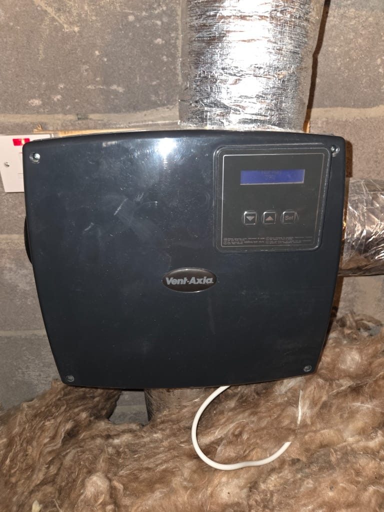 Broken Vent-Axia Sentinel Multivent extract unit before replacement